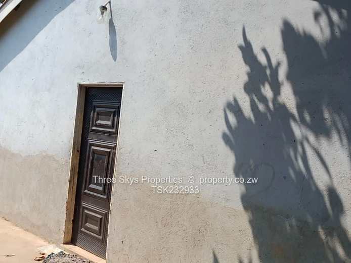 Mufakose House For Sale 