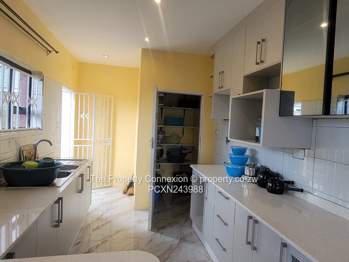 Modern & Spacious 4-Bedroom Family Home to Rent – Stoneridge