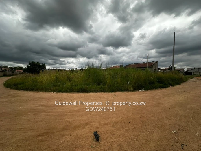 Budiriro 5 Corner stand for sale (Sole Mandate)