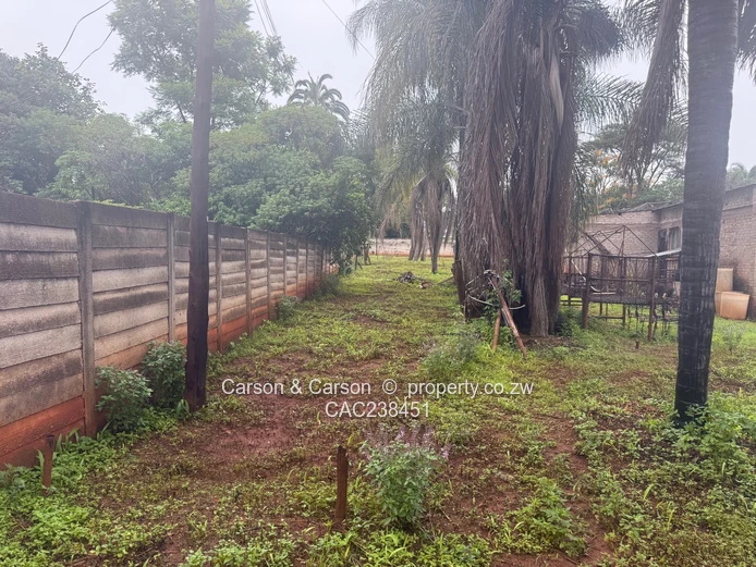 Incomp. Shell on Vast piece of land in the G/Triangle 