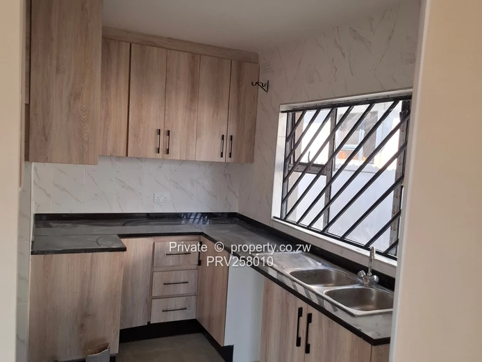 Freshly built cottage in Rockview Park to rent $400 plus deposit