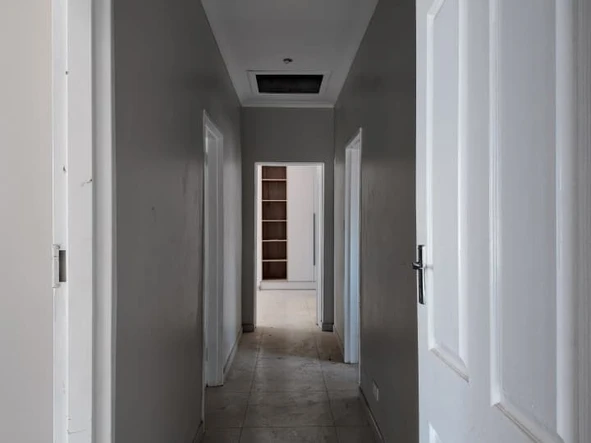 3 Bedroom Flat & Apartment