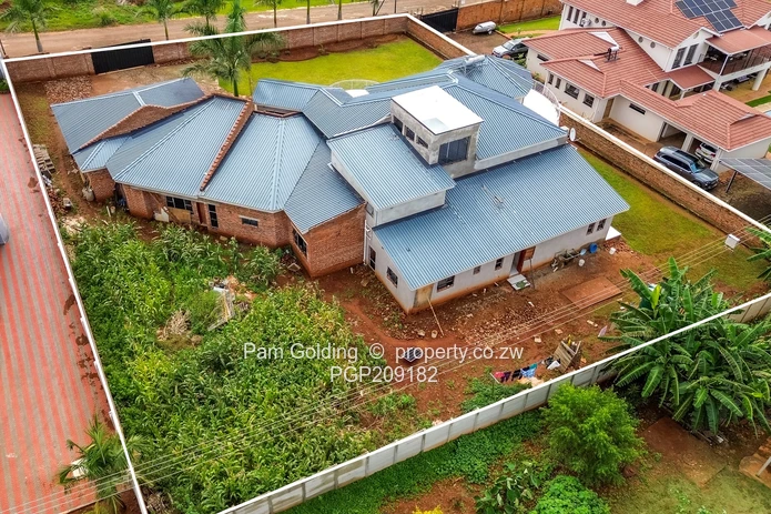 Exceptional 6-Bedroom Luxury Home in Brookview