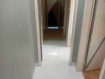 6 Bedroom House
