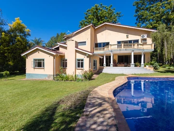 Classic Ambassadorial Residence in the Heart of the Golden Triangle