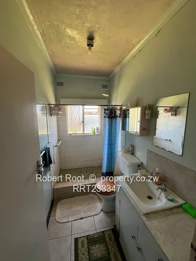 3 bed flat in Mount Pleasant