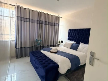 2 Bedroom Flat & Apartment