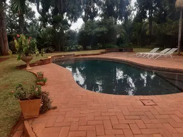 Executive Residential House - Strathaven USD 1800  