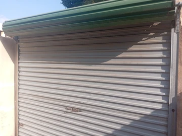 2 Bedroom Flat & Apartment