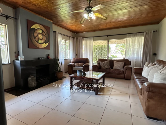 Beautiful Family Home For Sale In Woodlands (Sole Mandate)