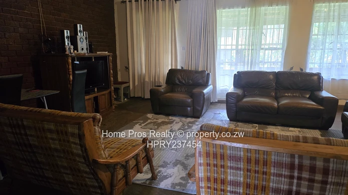 To Let -  Spacious Property In Hatfield Available Immediately (Sole Mandate)