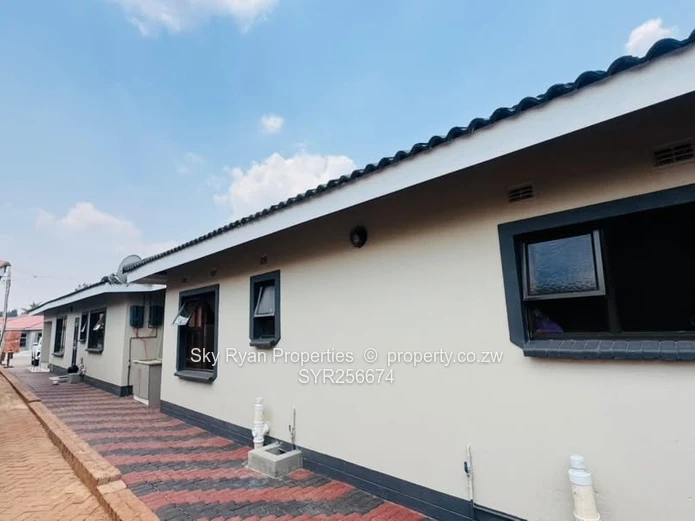Well Maintained Borrowdale Villa For Sale