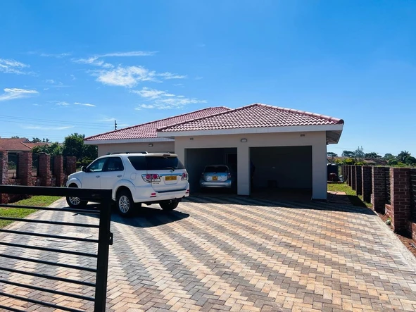 "Luxury Living in Cold Comfort Views Park!