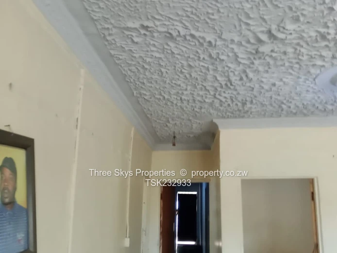 Mufakose House For Sale 