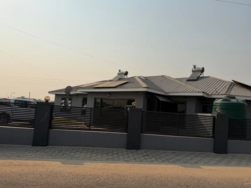 4 Bedroom House