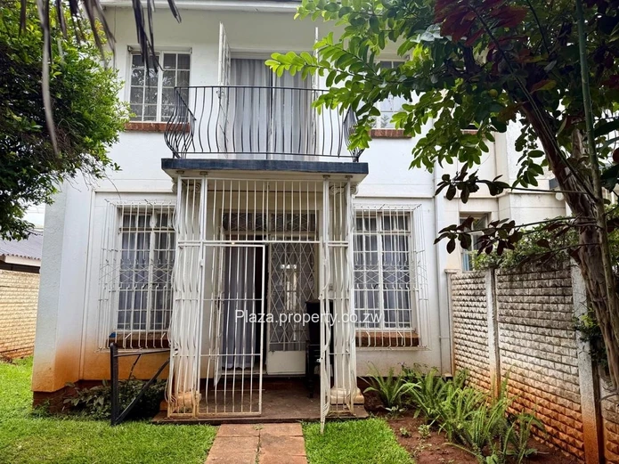 Rare Find: Tranquil 2 Bed Garden Flat