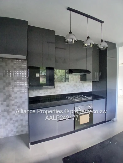 2x Modern 3-Bedroom House for Rent – Hillside