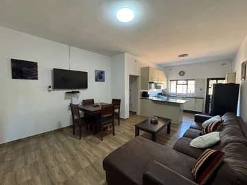 2 Bedroom Cottage