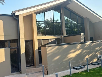 3 Bedroom Flat & Apartment