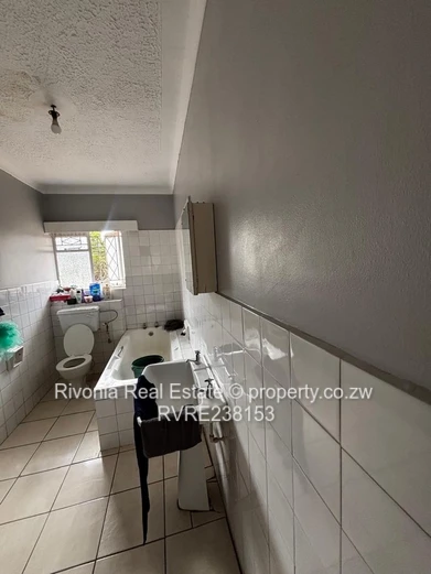 Old Marlborough 5beds house 4269sqm . Potential for redevelopment deeds