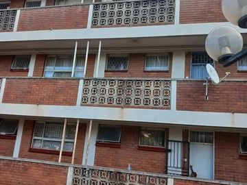 2 Bedroom Garden Flat