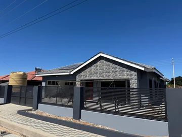 Charming 4-Bed Home in Mabvazuva with Borehole Access