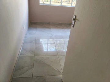 3 Bedroom Flat & Apartment