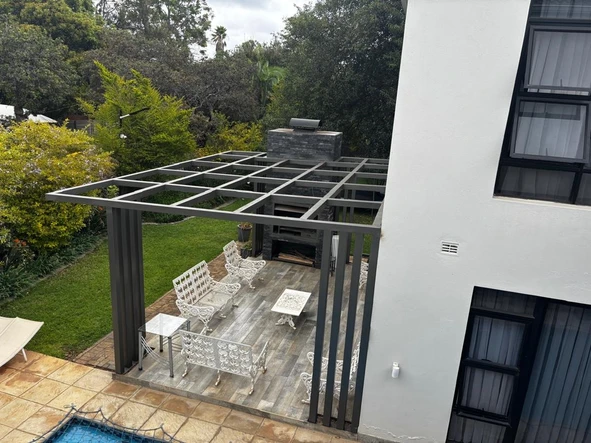 6 Bedroom House