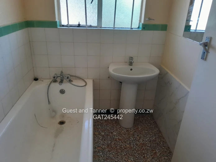 Modern 3-Bedroom Home to Rent in Haig Park, Mabelreign