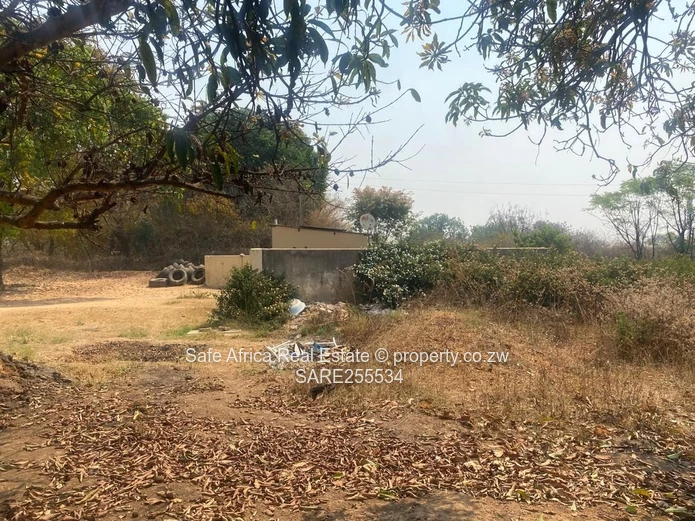 PAN- HANDLE STAND FOR SALE IN WATERFALLS - PROSPECT AREA-CHURCHILL ROAD Price at 69k
