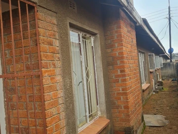 House with 3 bedrooms available