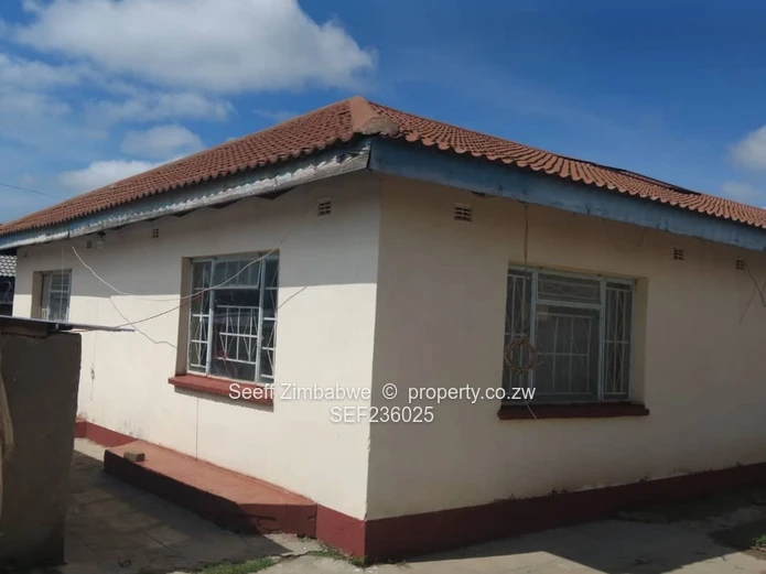 Spacious 5-Bed Family Home in Chitungwiza 