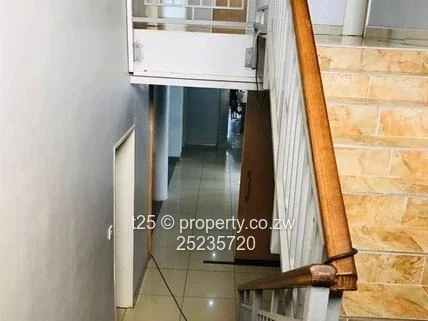 Pomona 8 Bedroomed fully furnished house to Rent