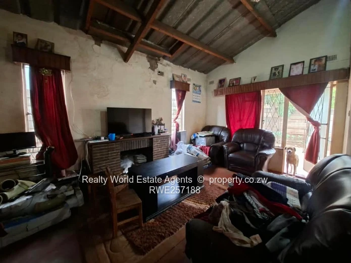 Warren Park House for Sale
