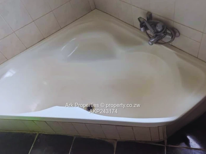 4 Bedroomed House For Sale In Borrowdale Brooke