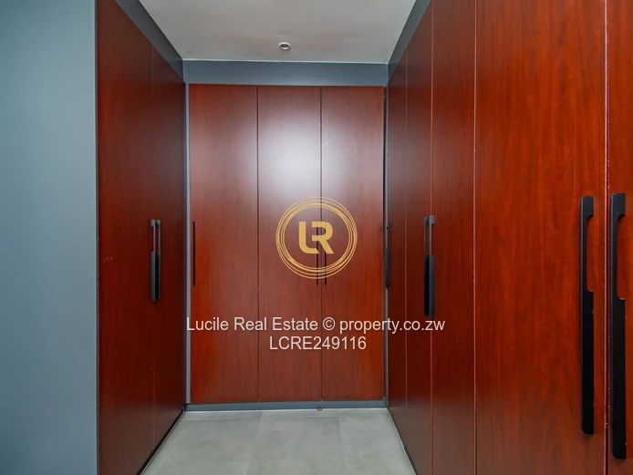 Elegant 4-Bedroom Residence with Premium Finishes in Quinnington