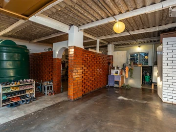 3 Bedroom Flat & Apartment