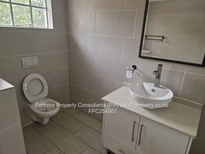 Spacious Quinnington 6-Bed Home with Pool & Borehole