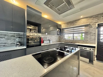 3 Bedroom Townhouse Complex