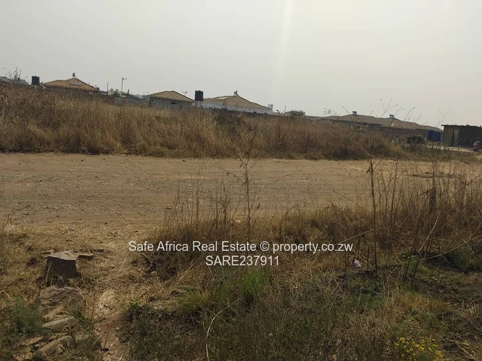 Prime Stand for Sale in Sandton Park Phase 1