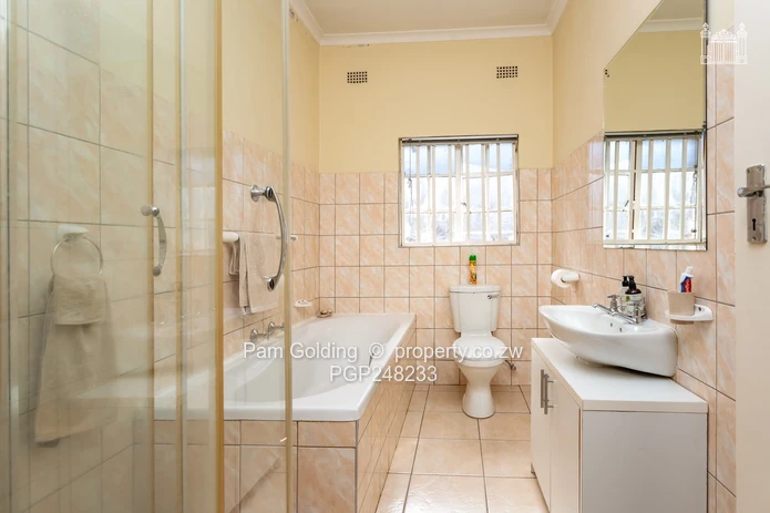 Charming 3 Bedroom Cluster Home  (Sole Mandate)