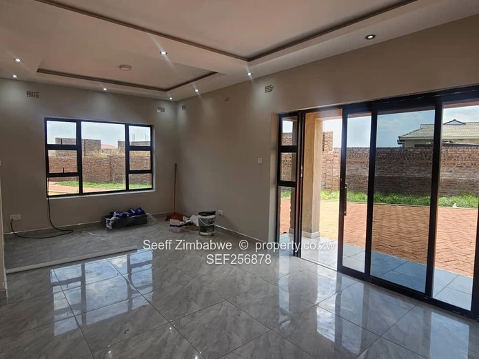 Charming 2-Bedroom Sunway City Cottage with Fitted Kitchen & Borehole