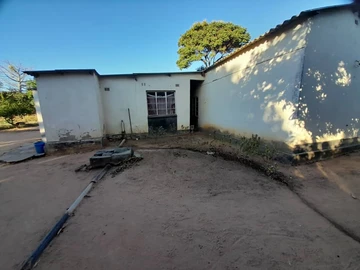 Spacious 6497 m² Stand with Borehole in Mutoko, Zimbabwe!