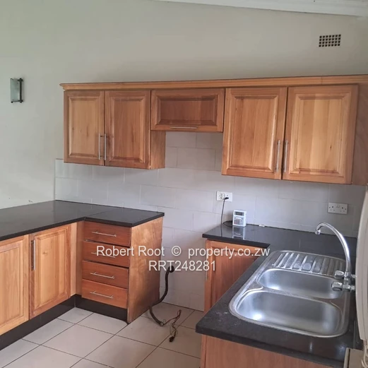 2 Bed Townhouse in Meyrick Park 