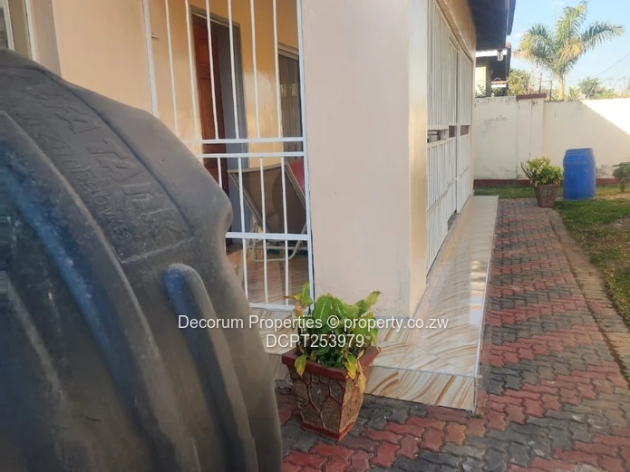 Bluffhill 4Beds Standalone Available (Sole Mandate)