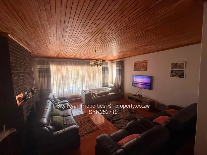 Monavae House To Let 
