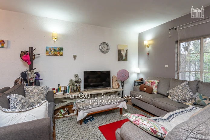 Charming 3 Bedroom Cottage/Garden Flat for Sale (Sole Mandate)
