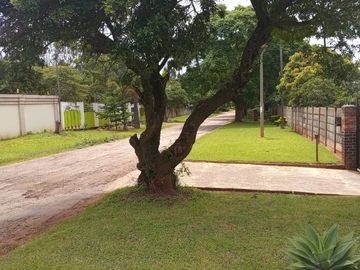 6 Bedroom House