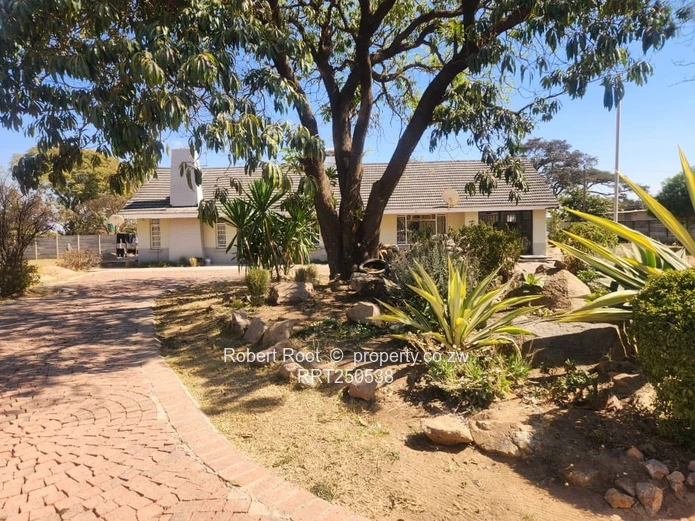 Lovely family home in Waterfalls for sale