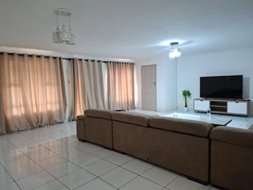 4 Bedroom Garden Flat